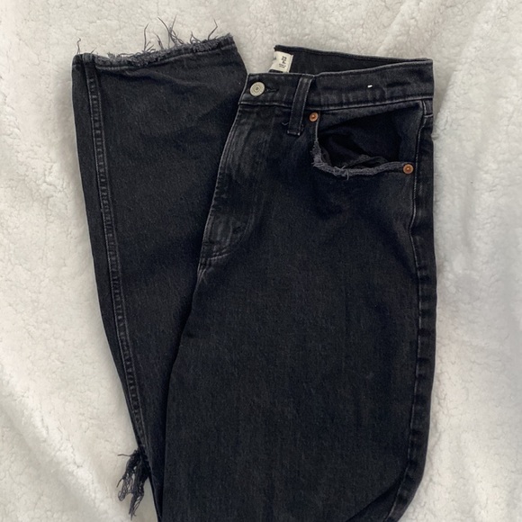 Abercrombie 90’s Ultra High Rise Straight Jeans - Picture 5 of 7